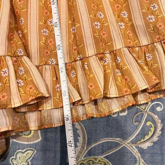 Urban Outfitters Prairie Tiered Ruffle Short Orange Multi Womens Shorts Size Sma - Picture 9 of 9